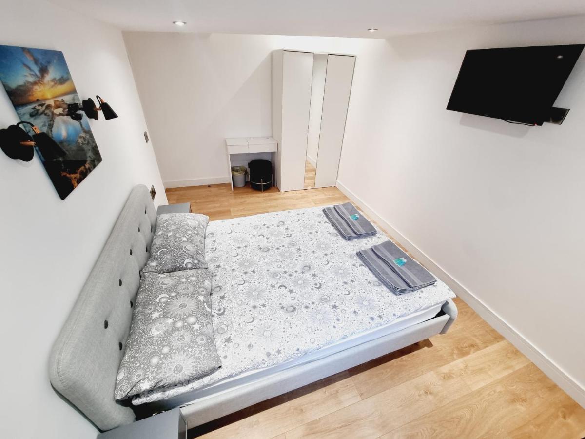 Lmk, Spacious 1 Bedroom Ground Floor Apartment, Ev Charger, Free Parking Wi-Fi, Great Location Белфаст Екстериор снимка