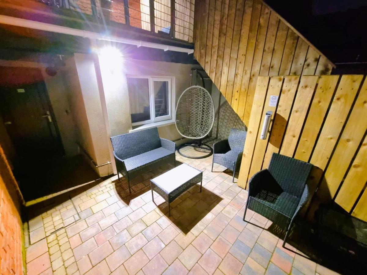 Lmk, Spacious 1 Bedroom Ground Floor Apartment, Ev Charger, Free Parking Wi-Fi, Great Location Белфаст Екстериор снимка
